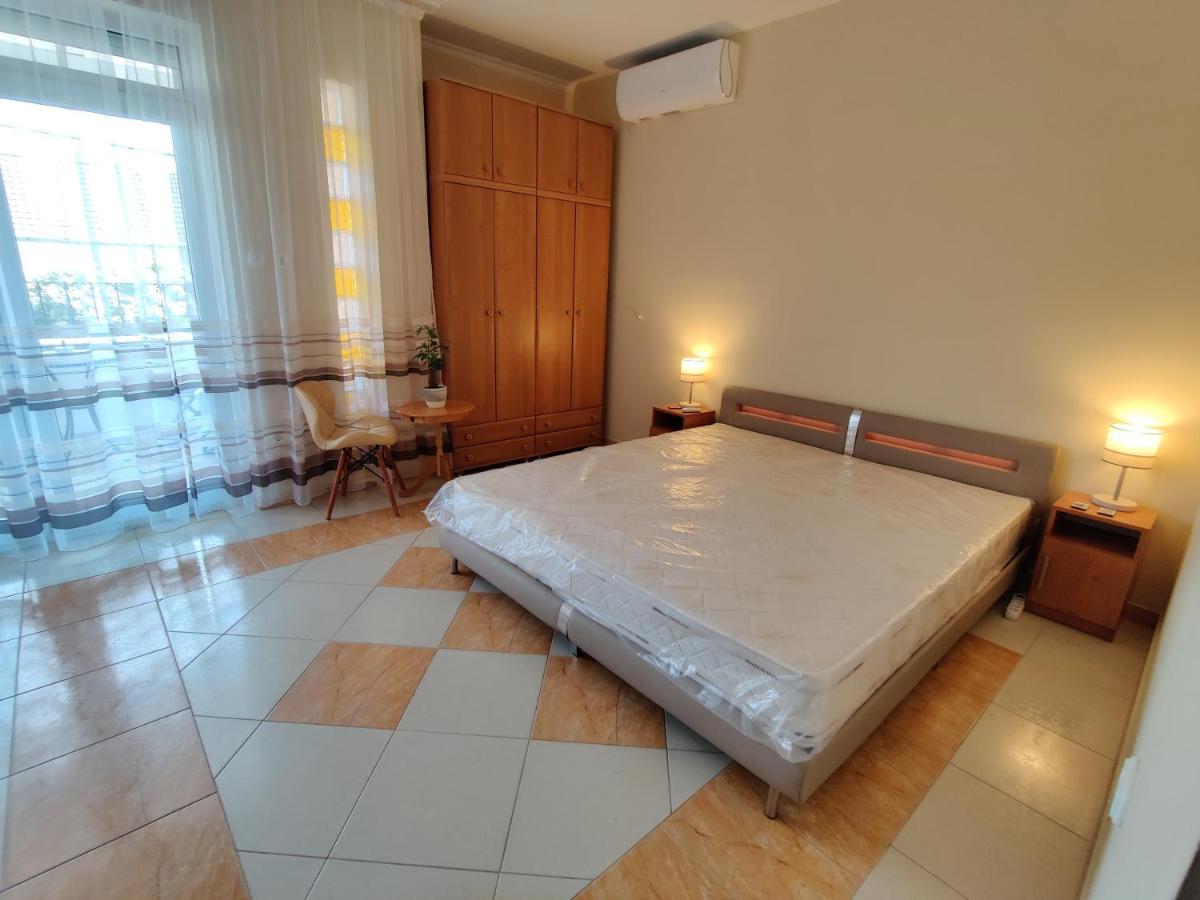 Bliss Rest Apartment Nyiregyhaza Exterior photo