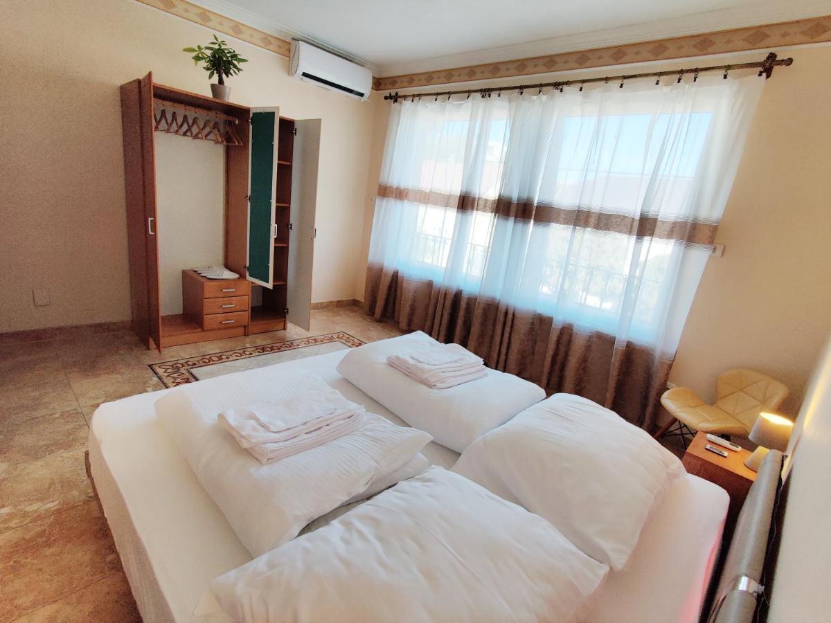 Bliss Rest Apartment Nyiregyhaza Exterior photo